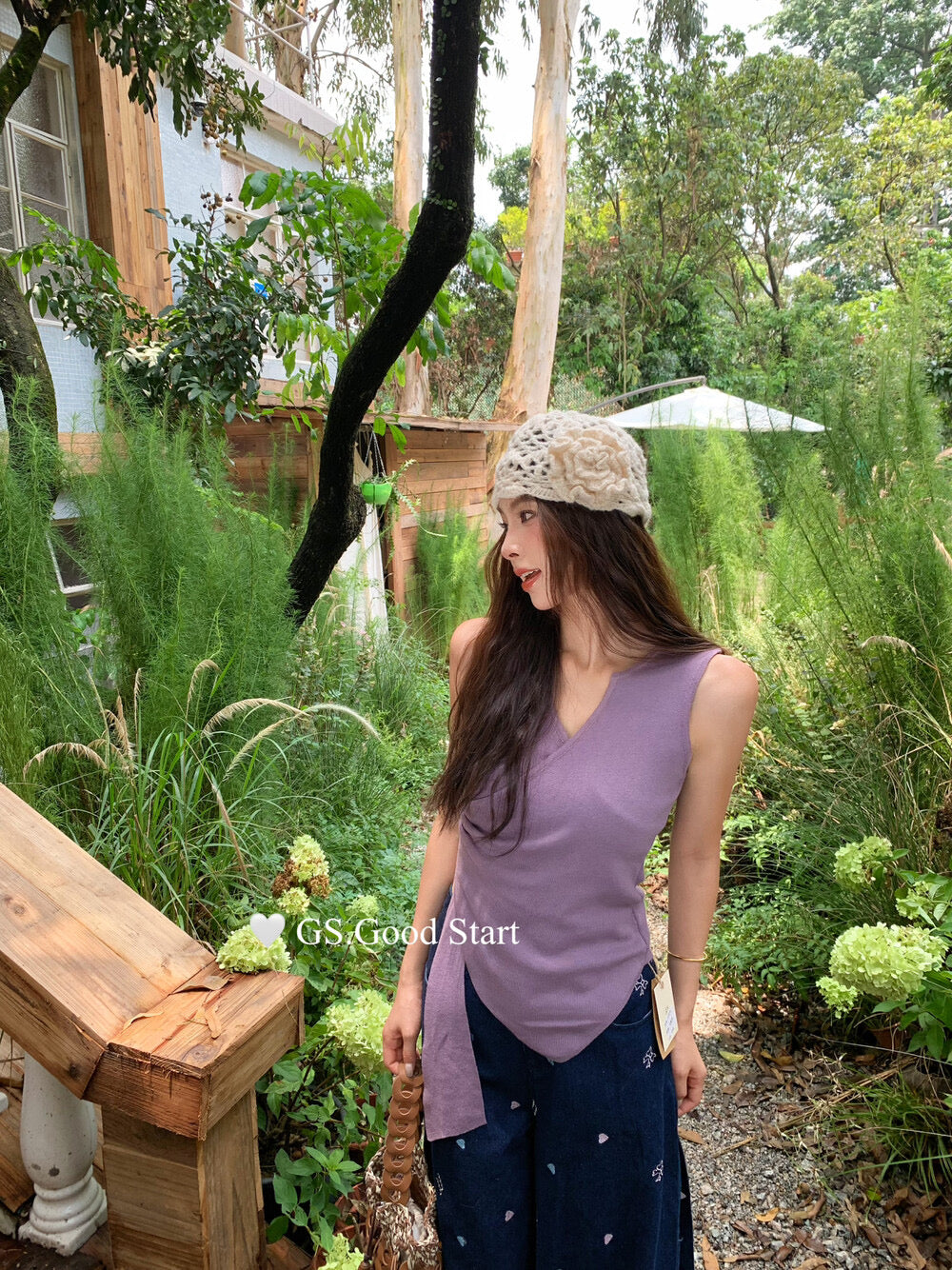 GS.GOOD START Asymmetrical Waist-Slimming Knit Tank