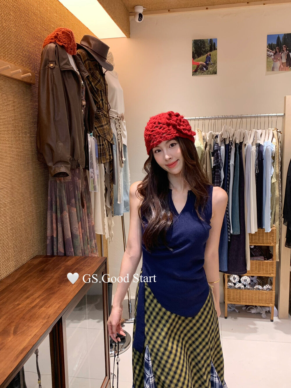 GS.GOOD START Asymmetrical Waist-Slimming Knit Tank