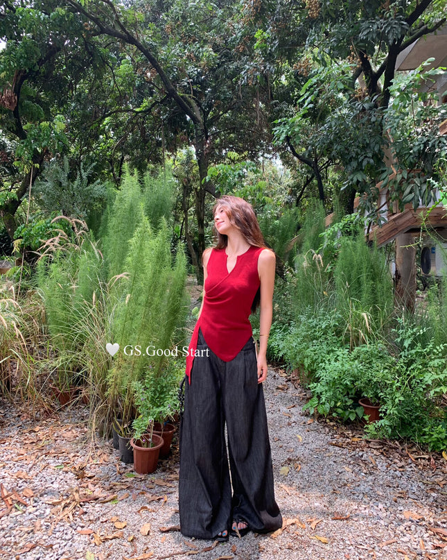 GS.GOOD START Asymmetrical Waist-Slimming Knit Tank