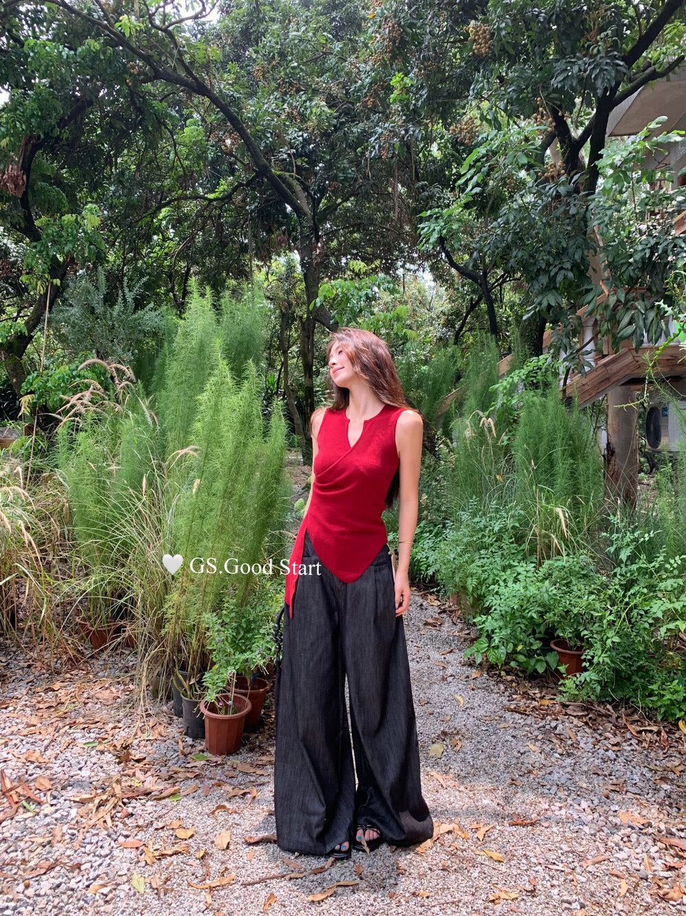 GS.GOOD START Asymmetrical Waist-Slimming Knit Tank