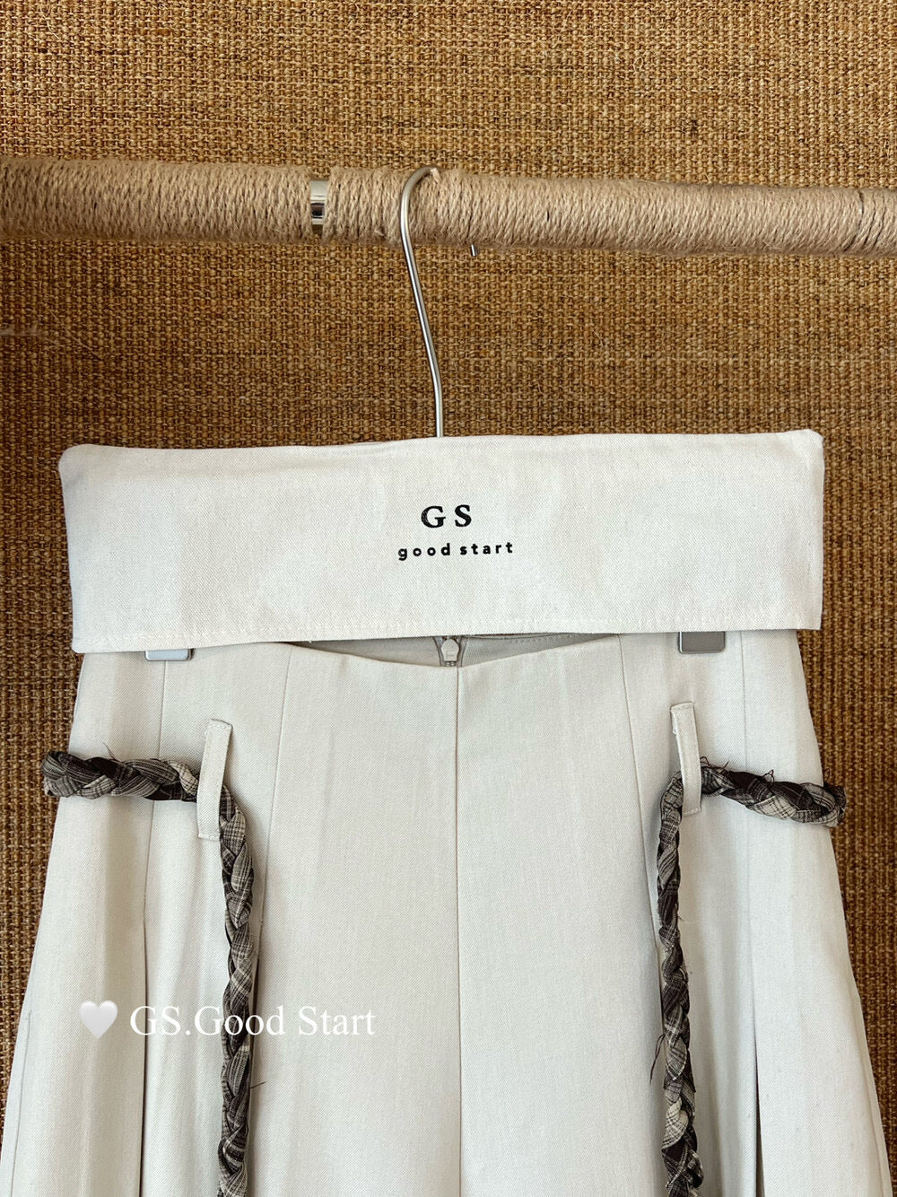 GS.GOOD START Pleated Wide-Leg Trousers with Waist Tie