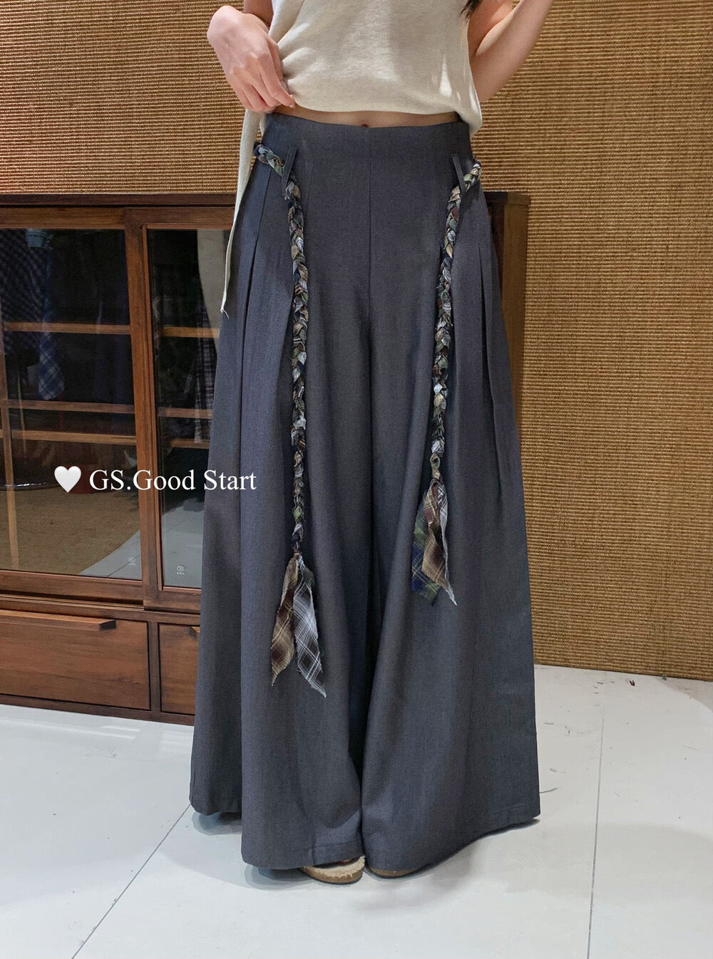 GS.GOOD START Pleated Wide-Leg Trousers with Waist Tie