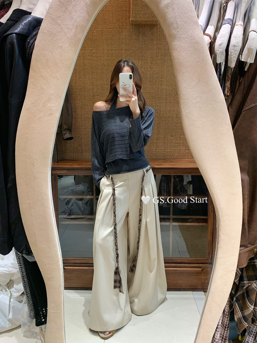 GS.GOOD START Pleated Wide-Leg Trousers with Waist Tie