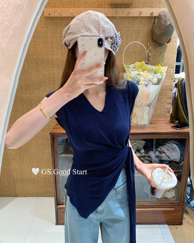 GS.GOOD START Waist-Cinching Knit Femme Top