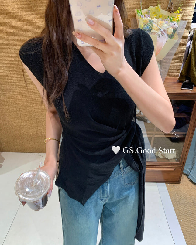 GS.GOOD START Waist-Cinching Knit Femme Top