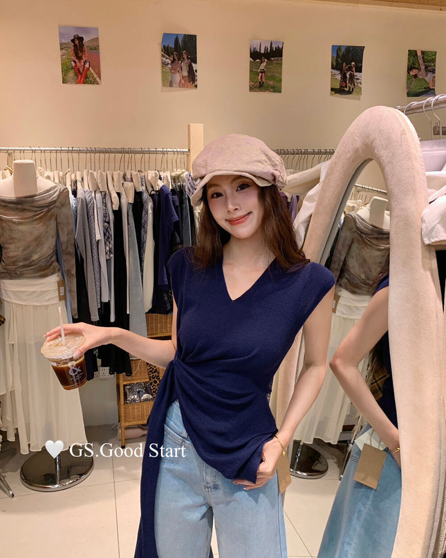 GS.GOOD START Waist-Cinching Knit Femme Top