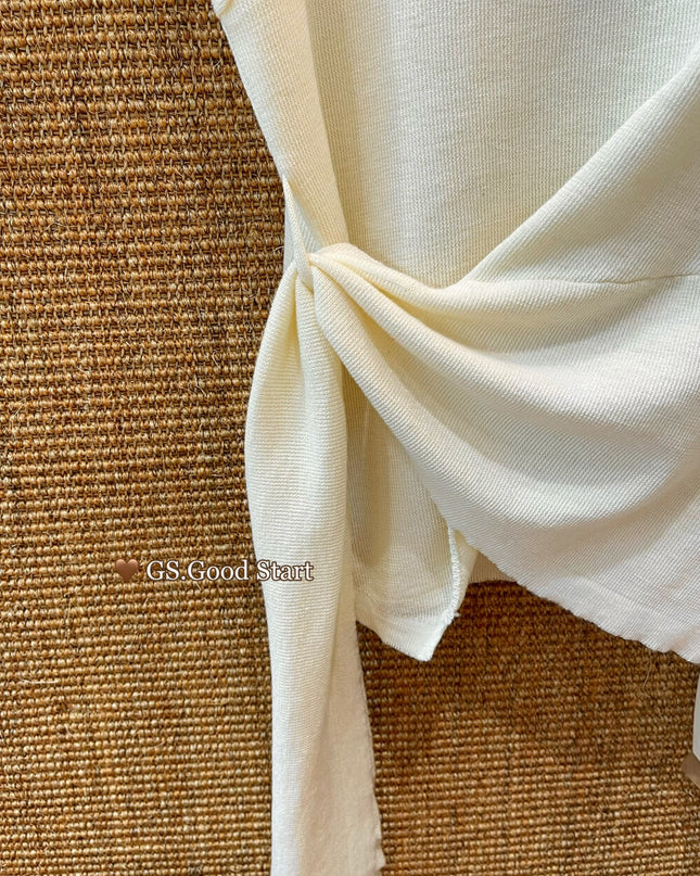 GS.GOOD START Waist-Cinching Knit Femme Top