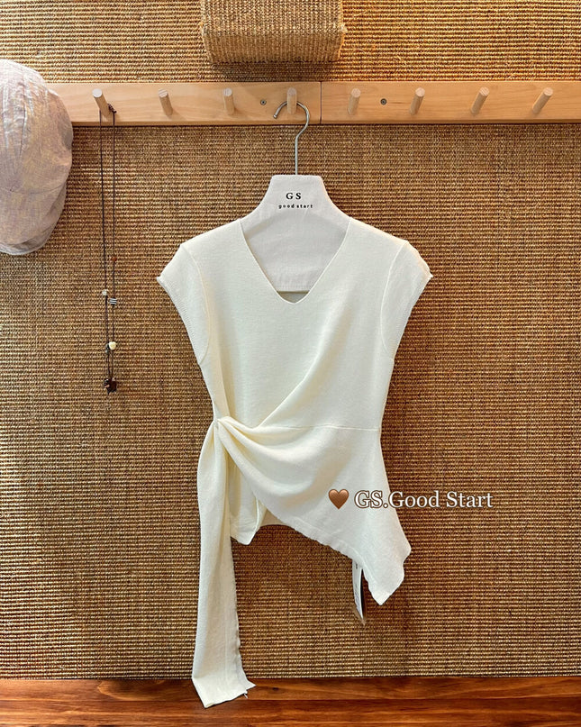 GS.GOOD START Waist-Cinching Knit Femme Top