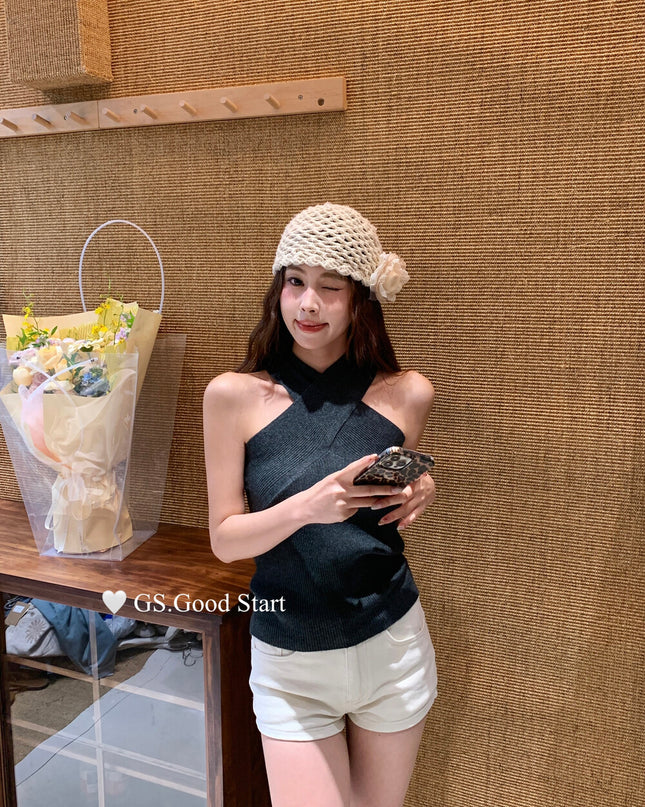 GS.GOOD START Cross-Halter Knit Baddie Tank