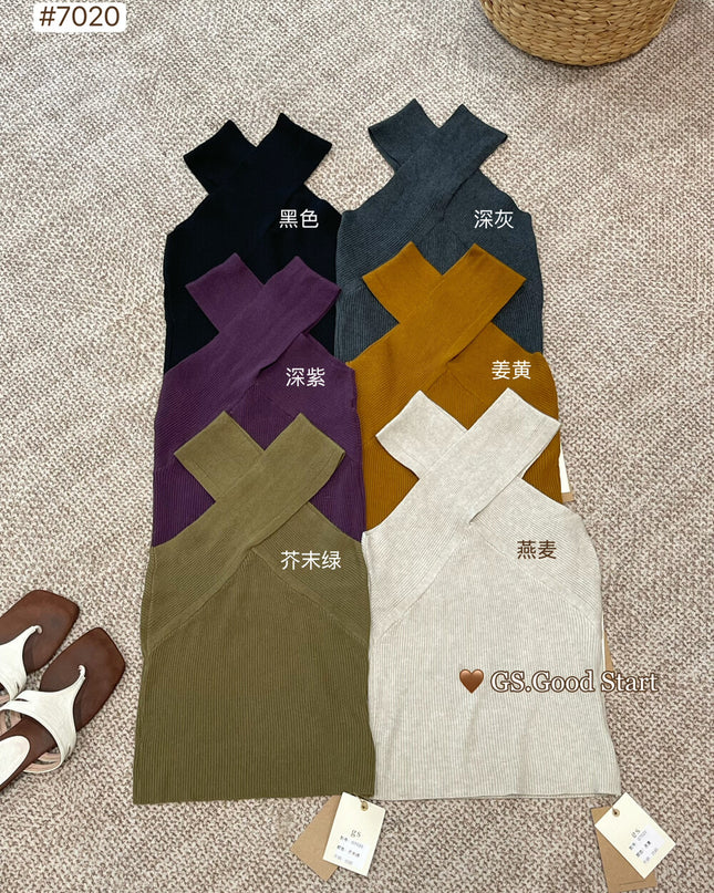 GS.GOOD START Cross-Halter Knit Baddie Tank