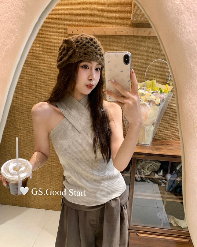 GS.GOOD START Cross-Halter Knit Baddie Tank
