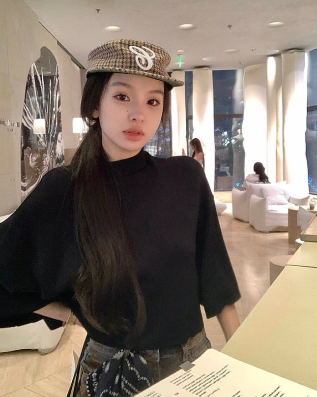 Y.JIA Minimalist Mock Neck Cropped Knit Top