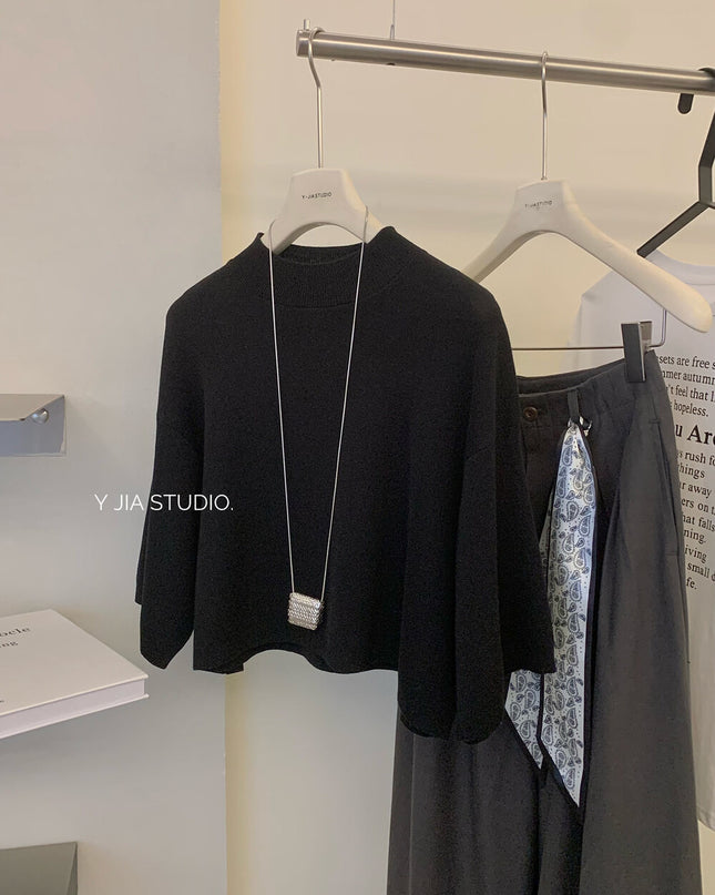 Y.JIA Minimalist Mock Neck Cropped Knit Top