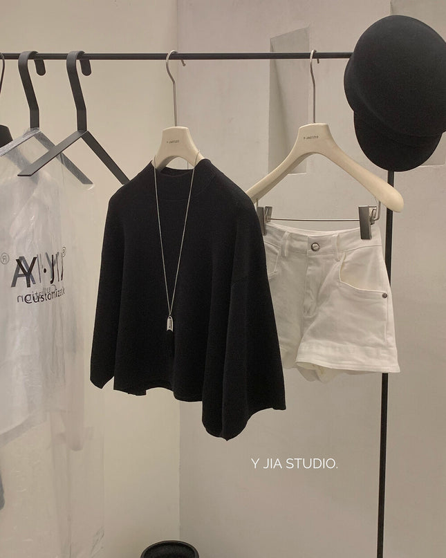 Y.JIA Minimalist Mock Neck Cropped Knit Top