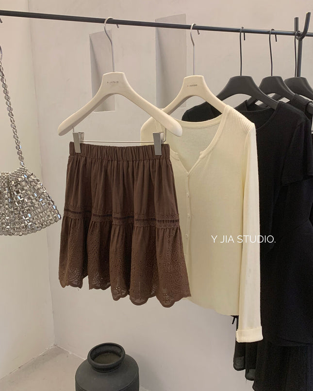 Y.JIA Vintage Lace Trim High-Waist A-Line Skirt