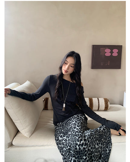 AIXILI Twist-Front Slim-Fit Knit Long Sleeve Top