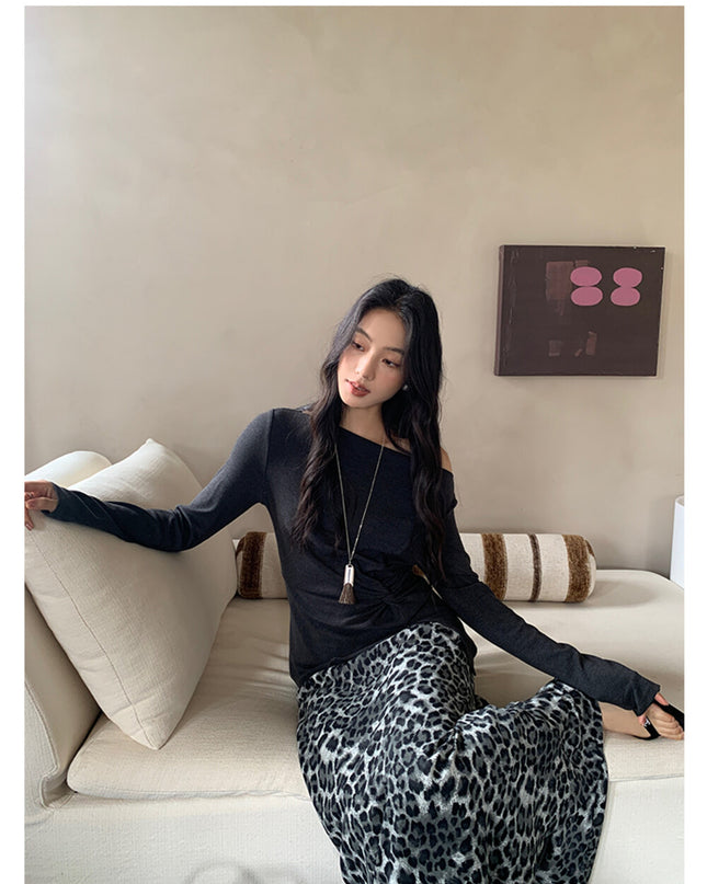 AIXILI Twist-Front Slim-Fit Knit Long Sleeve Top