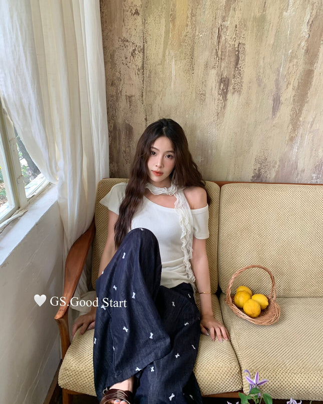 GS.GOOD START Off-Shoulder Short Sleeve Top with Detachable Ribbon
