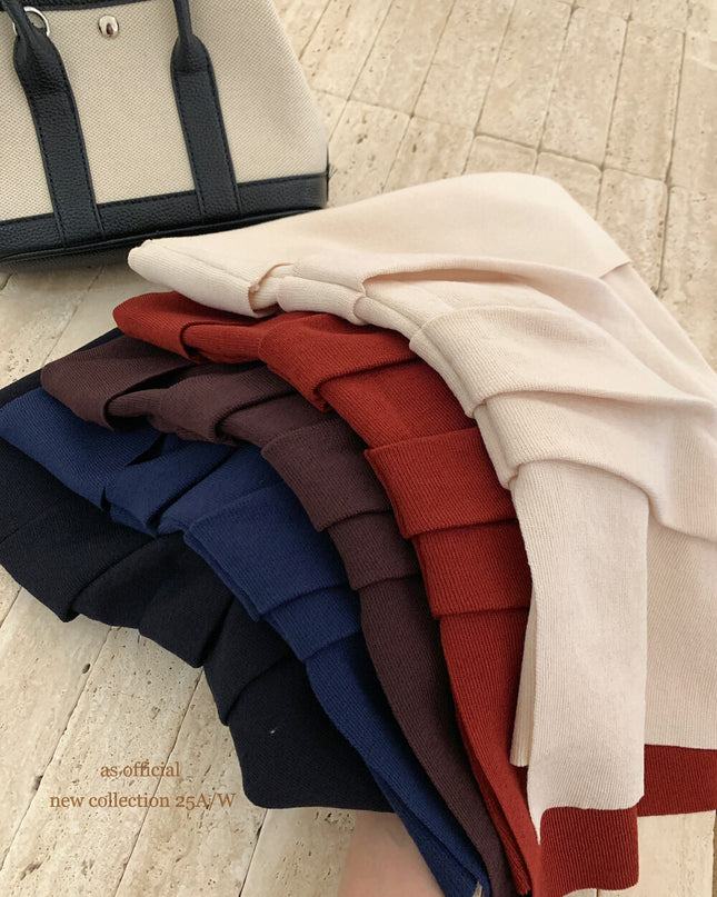 AS OFFICIAL Pleated Bandeau Top with Strap