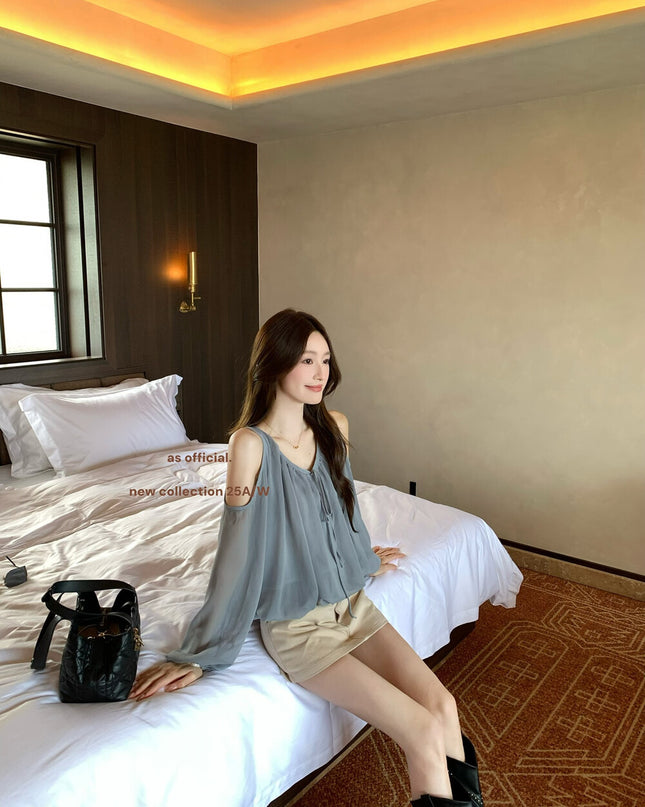 AS OFFICIAL Tie-Neck Off-Shoulder Puff Sleeve Top