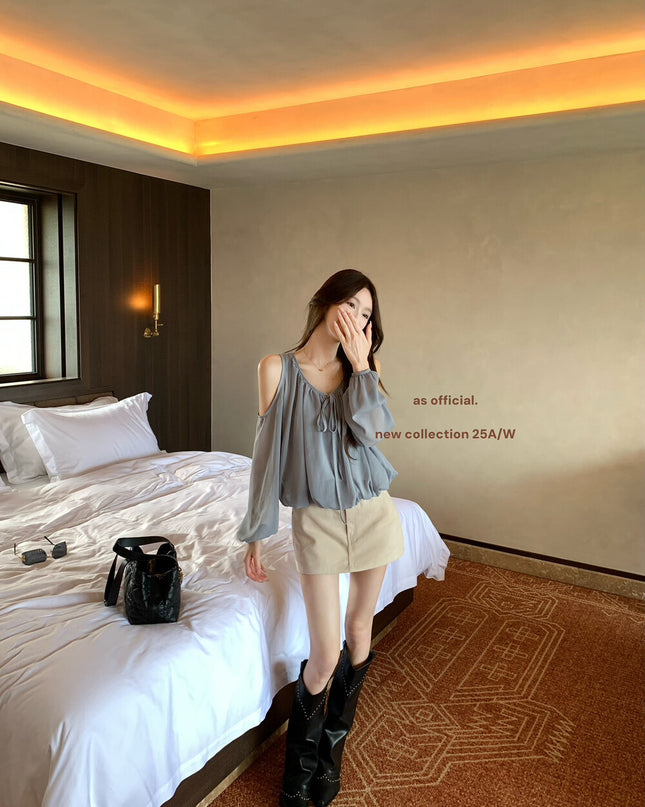 AS OFFICIAL Tie-Neck Off-Shoulder Puff Sleeve Top