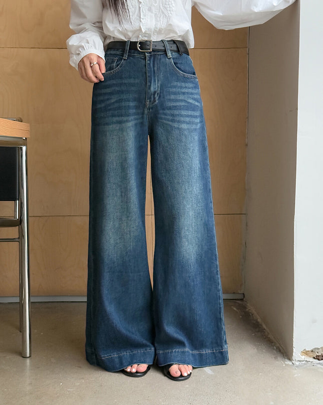 APXIVI Retro High-Waist Flared Hem Denim Pants