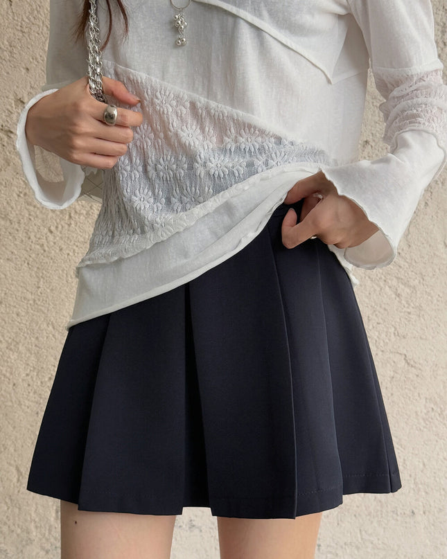 APXIVI Asymmetrical Embroidered Patchwork Round Neck Long-Sleeve Tee