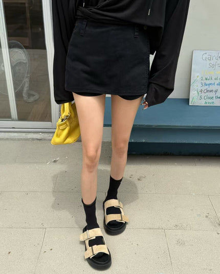 WGWE Low-Waist Sexy Bodycon A-Line Skort with Anti-Exposure Design