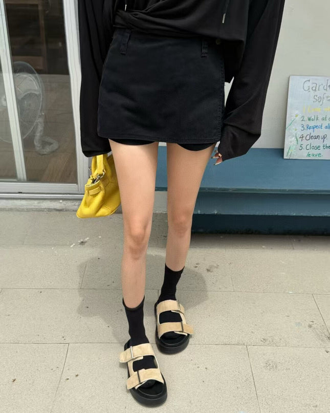 WGWE Low-Waist Sexy Bodycon A-Line Skort with Anti-Exposure Design