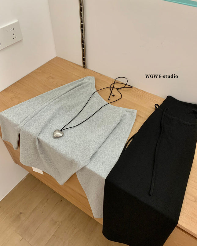 WGWE Off-Shoulder Slouchy Loose Long Sleeve Tee