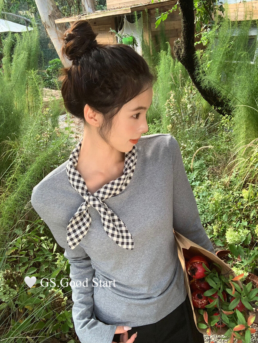 GS.GOOD START Sweet Plaid Bow Casual Top