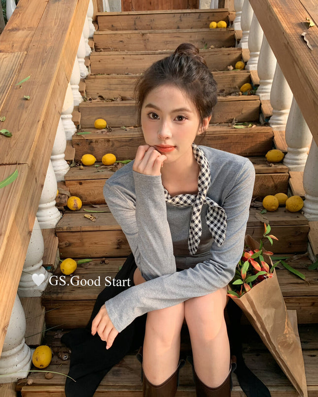 GS.GOOD START Sweet Plaid Bow Casual Top