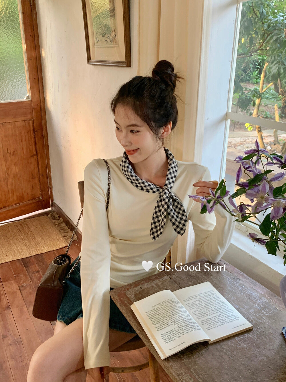 GS.GOOD START Sweet Plaid Bow Casual Top
