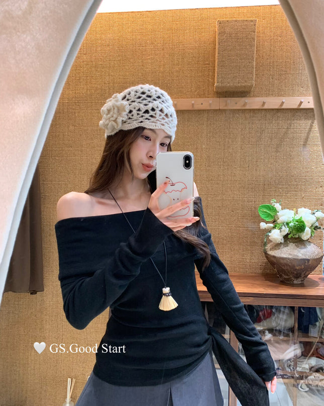 GS.GOOD START Off-Shoulder Tie-Up Knit Top
