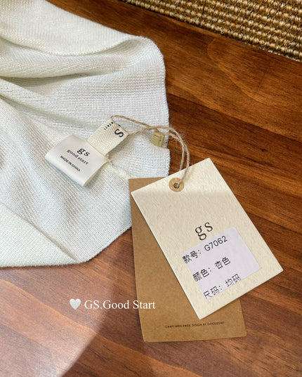 GS.GOOD START Off-Shoulder Tie-Up Knit Top