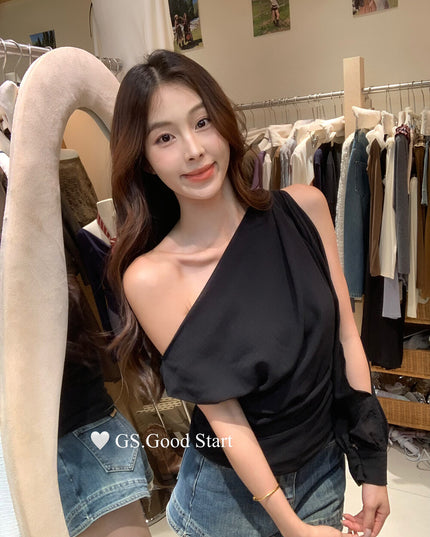 GS.GOOD START Paris Runway One-Sleeve Asymmetrical Top