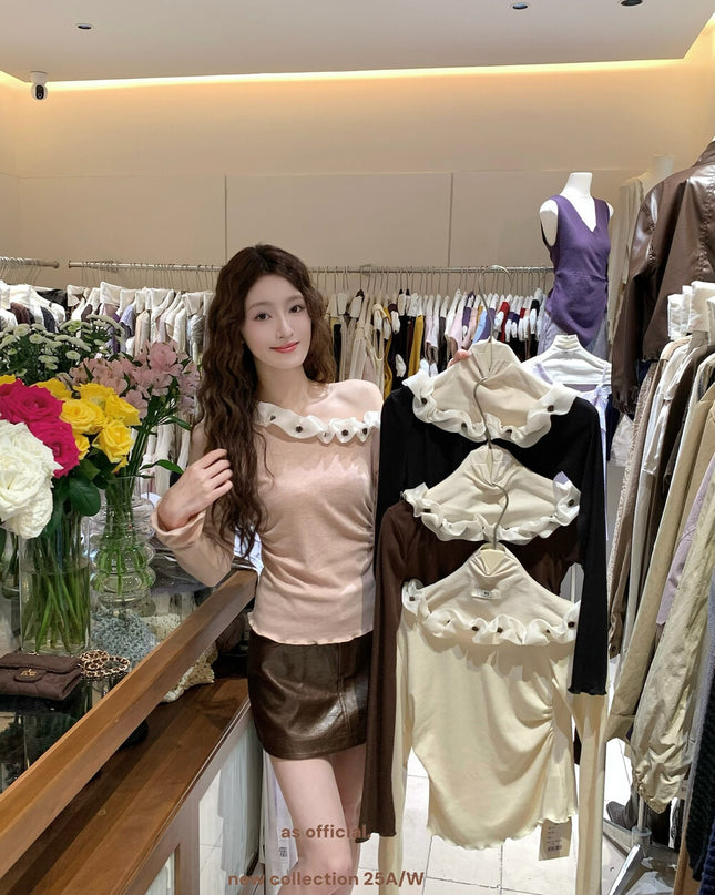 AS OFFICIAL Cloud-Feel 3D Floral Asymmetrical Shoulder Top