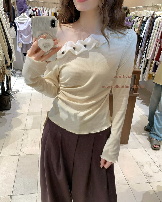 AS OFFICIAL Cloud-Feel 3D Floral Asymmetrical Shoulder Top
