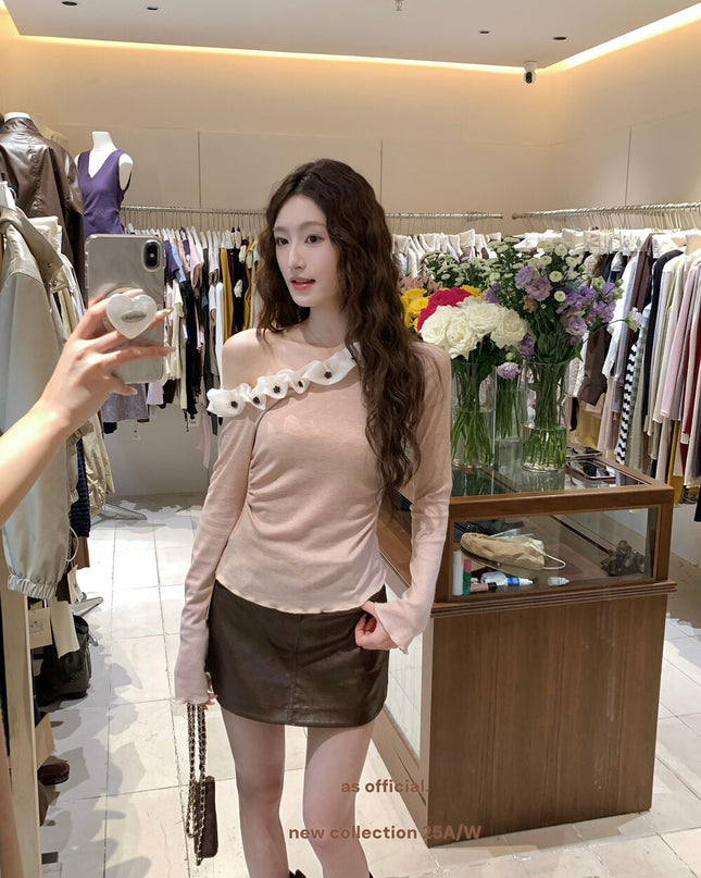 AS OFFICIAL Cloud-Feel 3D Floral Asymmetrical Shoulder Top