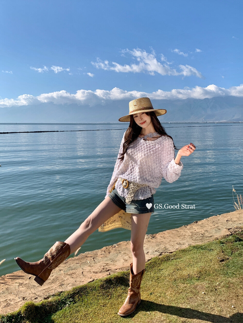 Best-Seller High-Waist Vintage Denim Shorts