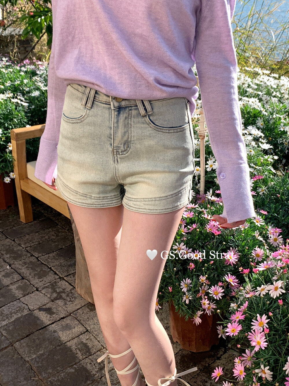Best-Seller High-Waist Vintage Denim Shorts