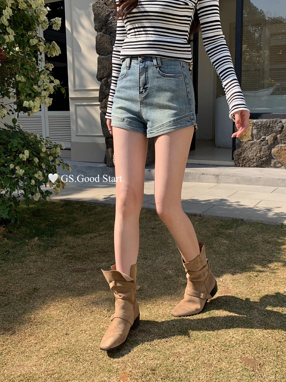 Best-Seller High-Waist Vintage Denim Shorts