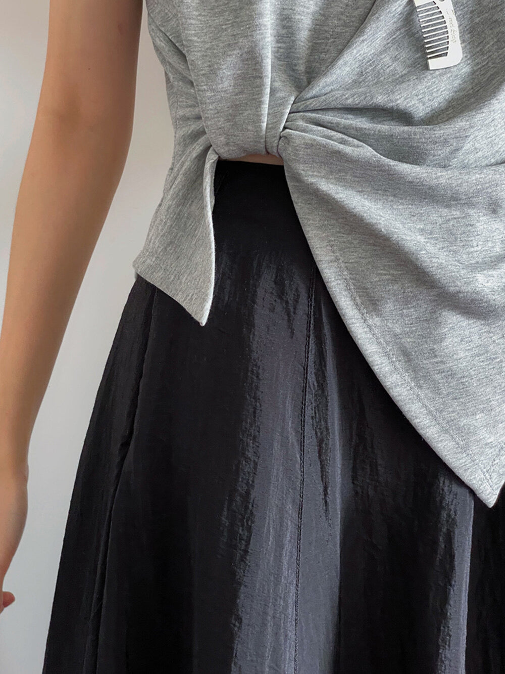 Crew-Neck Flutter-Sleeve Knot-Hem Side-Slit Tee