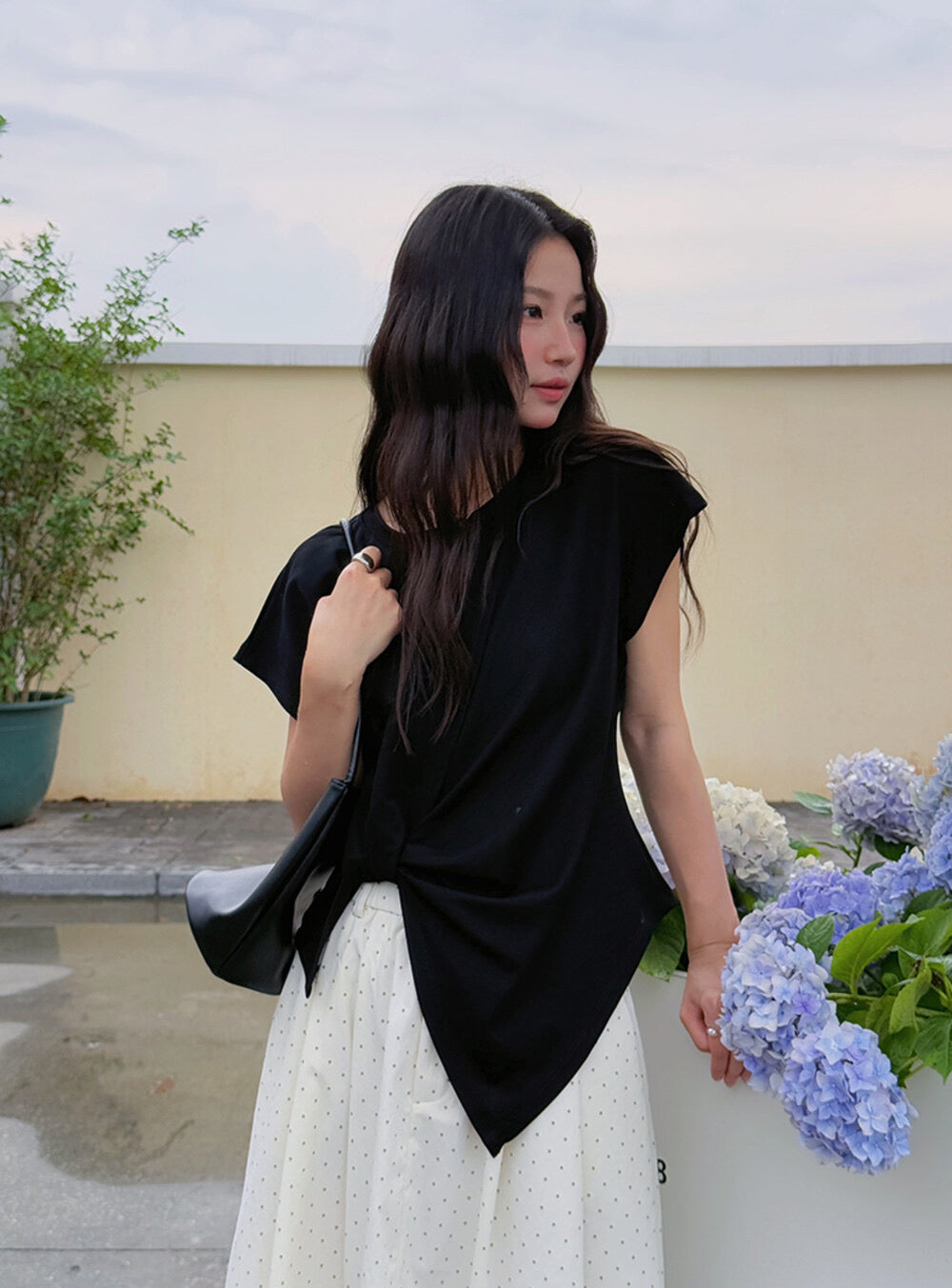 Crew-Neck Flutter-Sleeve Knot-Hem Side-Slit Tee