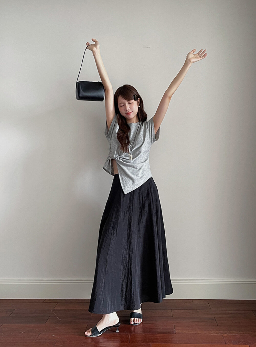 Crew-Neck Flutter-Sleeve Knot-Hem Side-Slit Tee