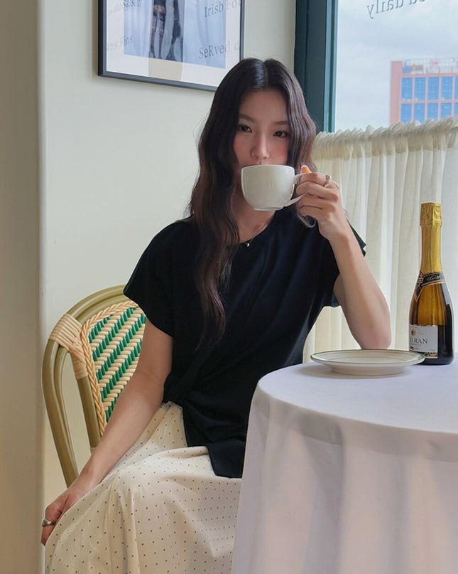 Crew-Neck Flutter-Sleeve Knot-Hem Side-Slit Tee