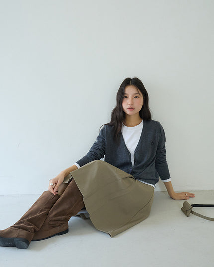 Elegant V-Neck Lightweight Cardigan