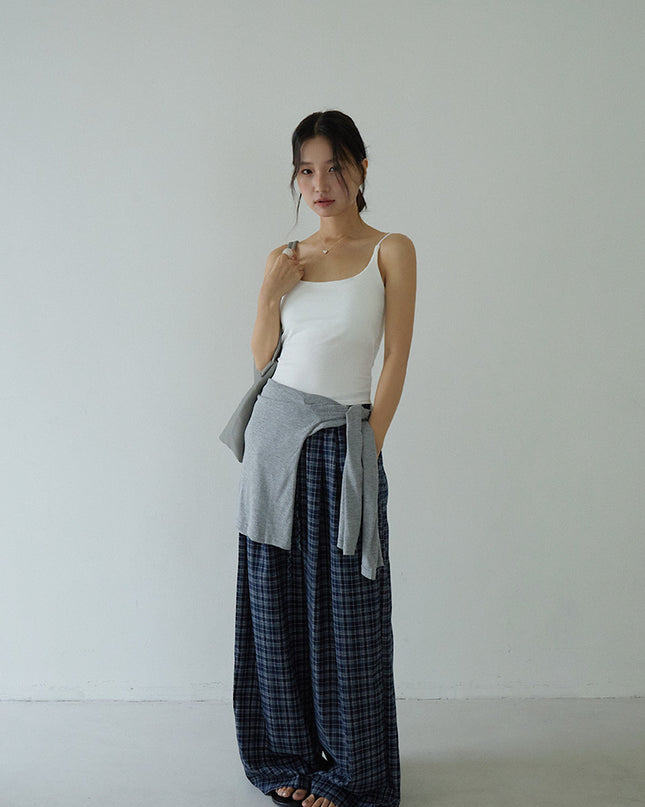 Slim-Fit Low-Neck Padded Spaghetti Strap Tank Top