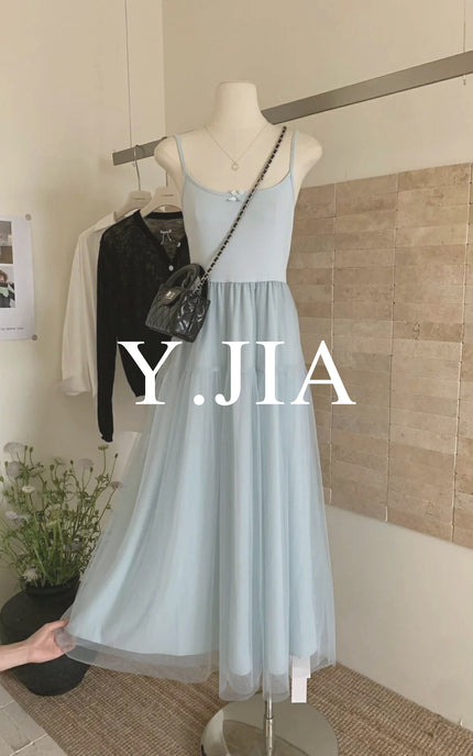 <strong>Y.JIA -</strong> sweet elegance, graceful charm, effortless femininity