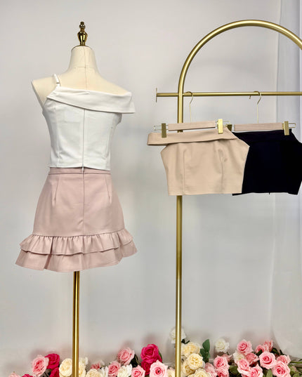 Asymmetric Off-Shoulder Contour Top